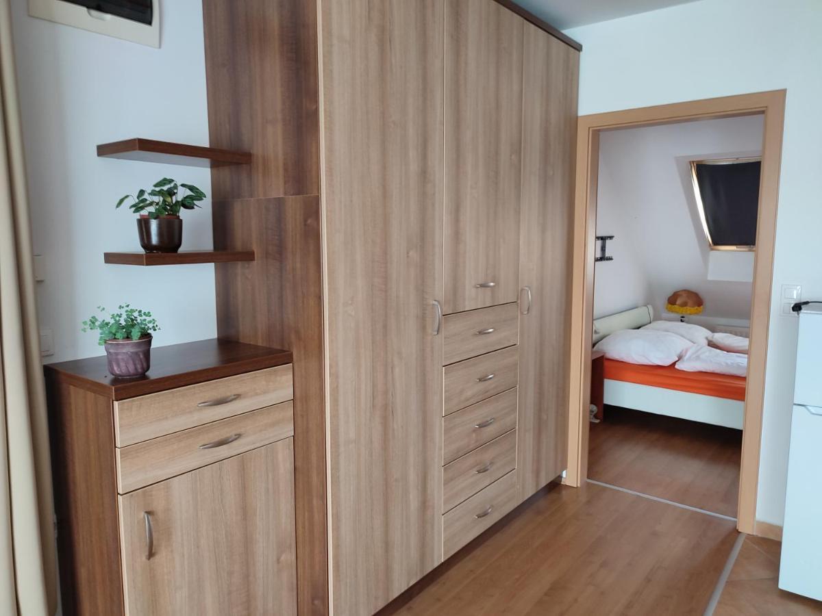 Larix Apartman Sárvár المظهر الخارجي الصورة